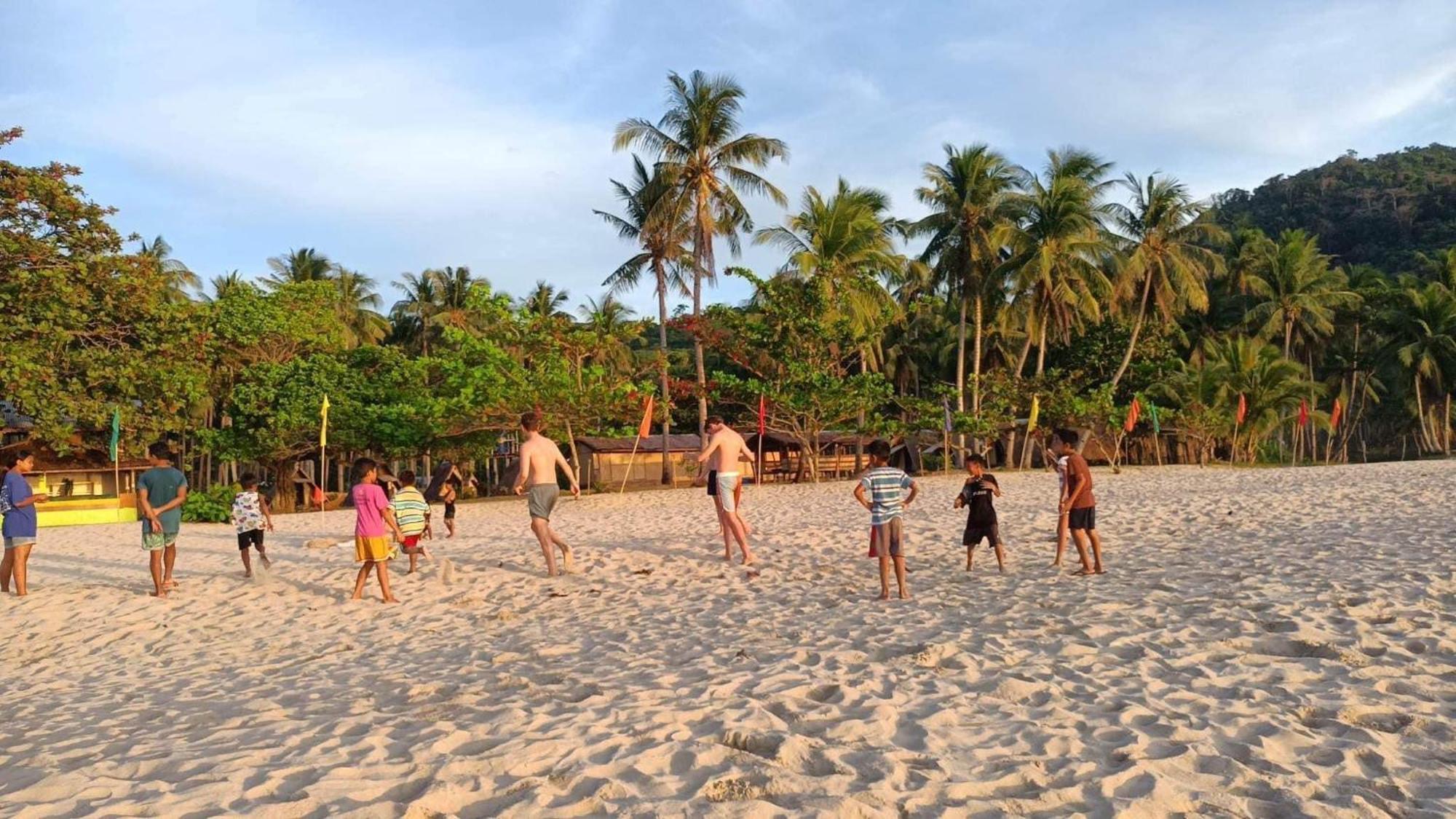 エルニド Baybayon Sunset Bed & Breakfast エクステリア 写真